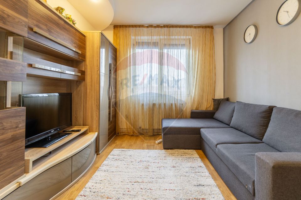 2 room Apartment for sale, Centrul Civic area