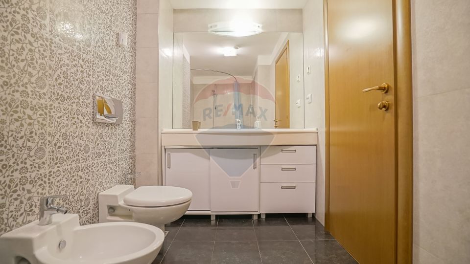 Comision 0%! Poziție, priveliște, terasă uriașă în Bellevue Residence!