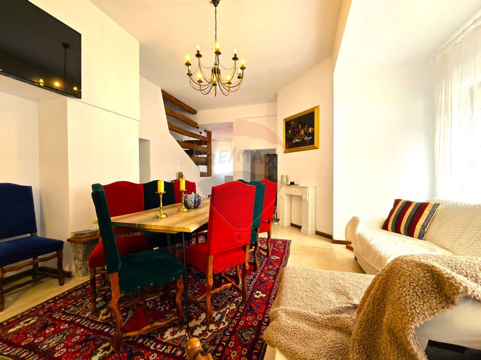 Vila unica in inima Bustenilor, vedere directa spre Caraiman