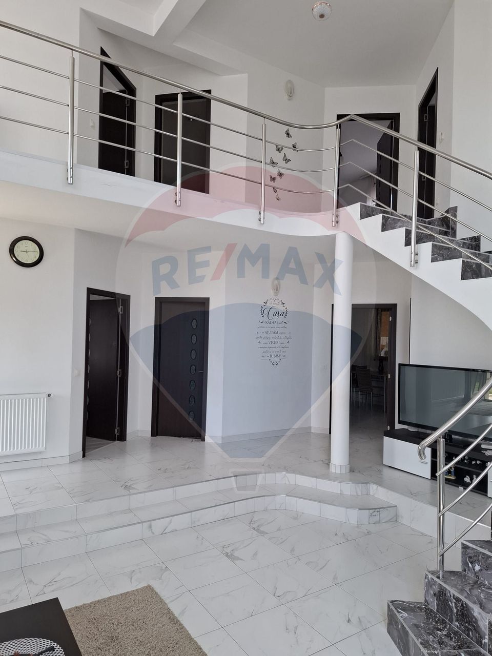 Casă / Vilă cu 5 camere de vânzare