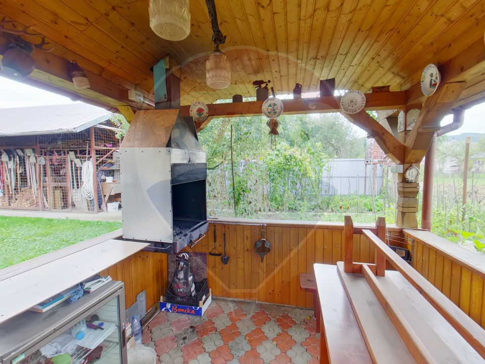 Casă / Vilă cu 16 camere de vânzare în zona Bobâlna