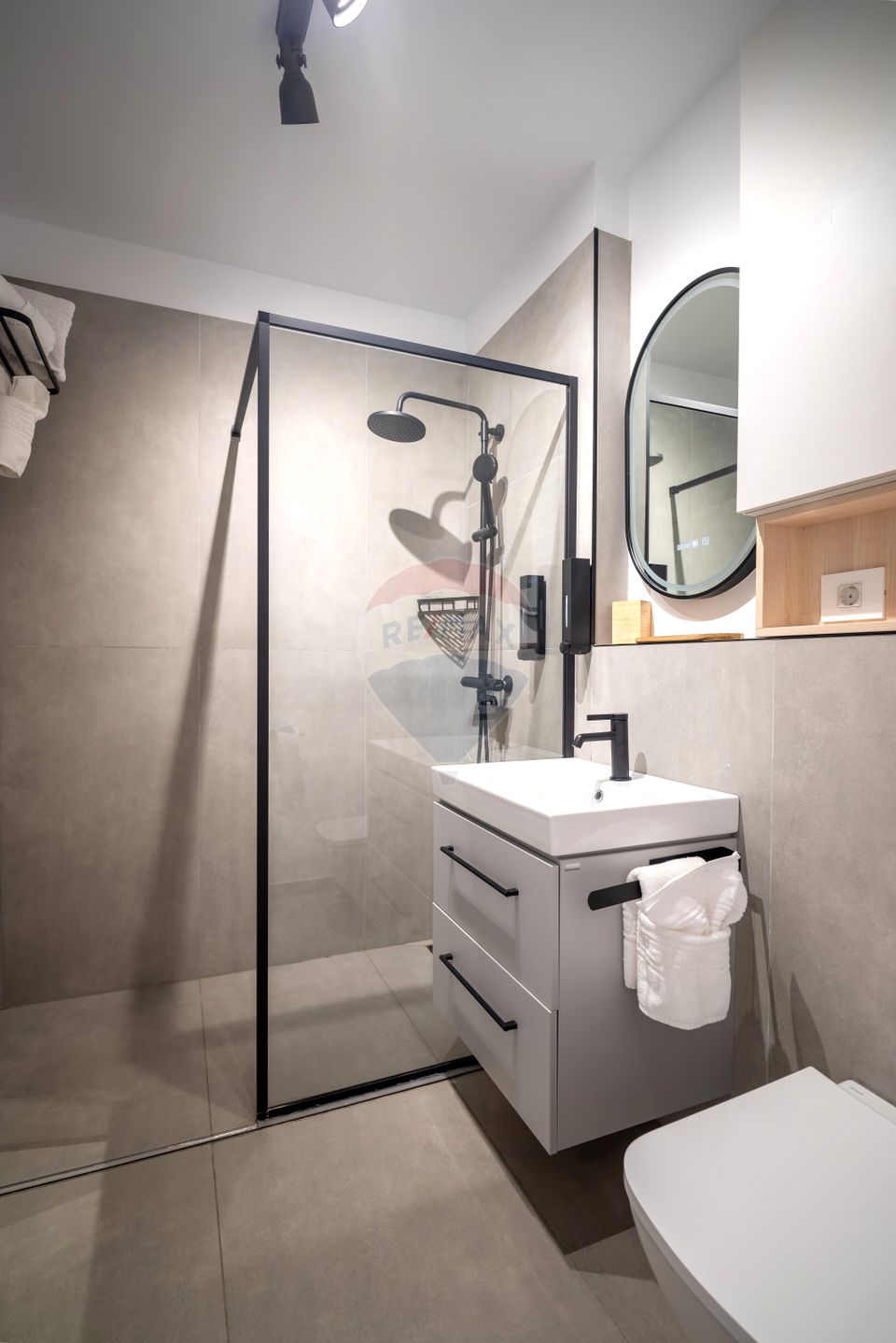 Studio cu terasă și vedere către munți – Green Future Sinaia