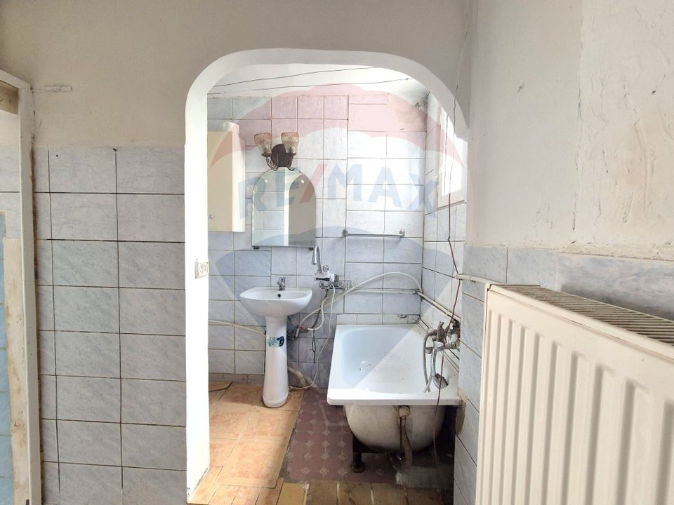 3 room House / Villa for sale, 13 Septembrie area