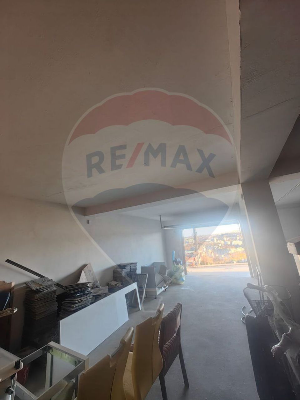 Casă tip duplex 4 camere de inchiriat