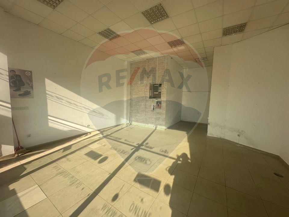 Spațiu comercial de 64mp de închiriat în zona Calea Bucuresti