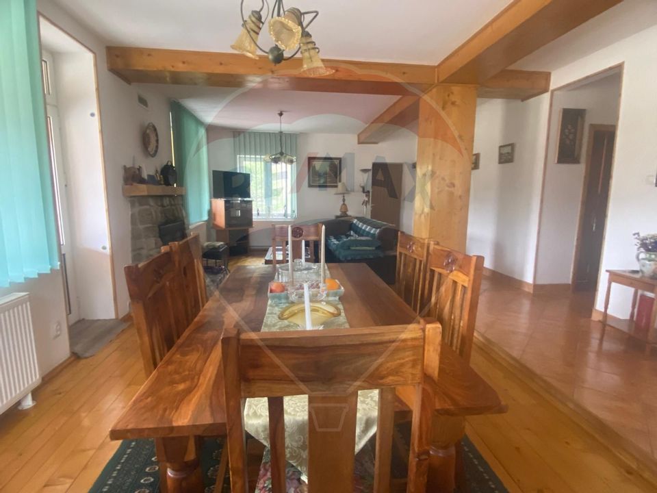 Casă / Vilă cu 6 camere de vânzare Podul Dambovitei/ Arges