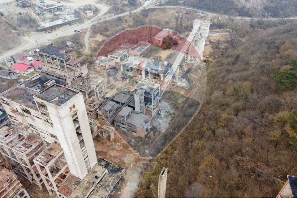 7,000sq.m Industrial Space for sale, Periferie area