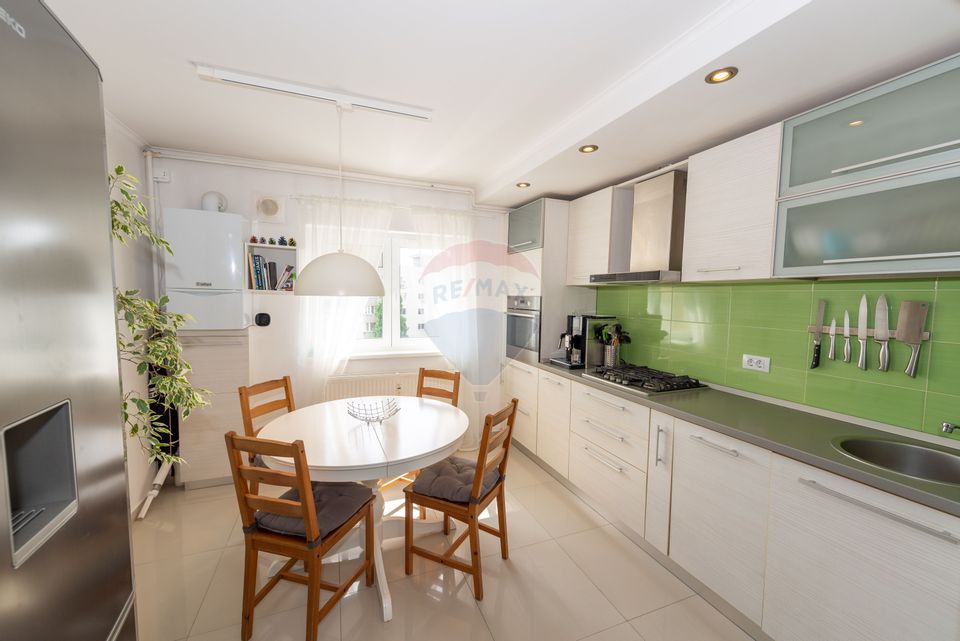 Apartament 3 camere de vanzare Timpuri Noi, Loc parcare ADP si Boxa