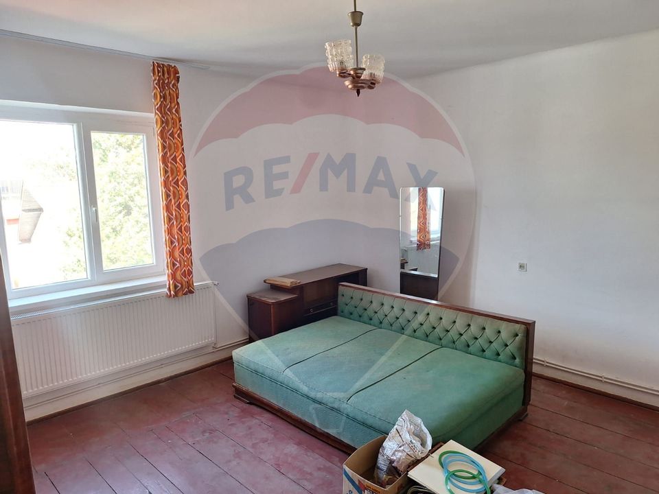 Apartament cu 2 camere în zona Central Simeria, Hunedoara