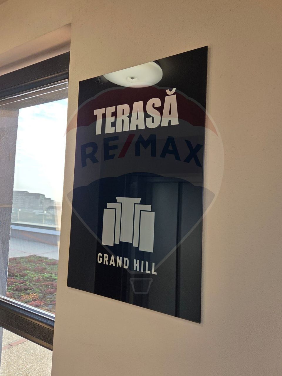 Apartament cu 3 camere in complexul Grand Hill Residence + parcare