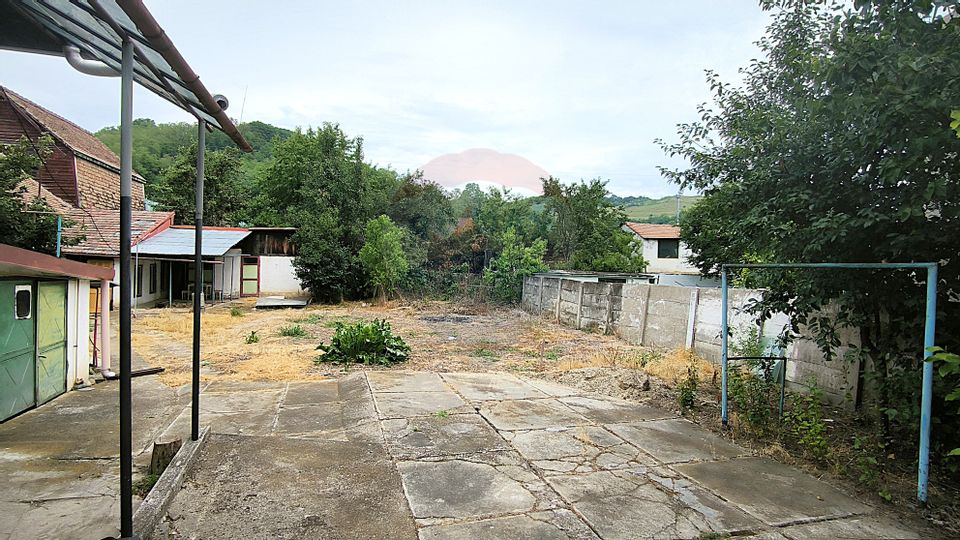 Casă pe un nivel in Medias, teren 533 mp, curte dreapta