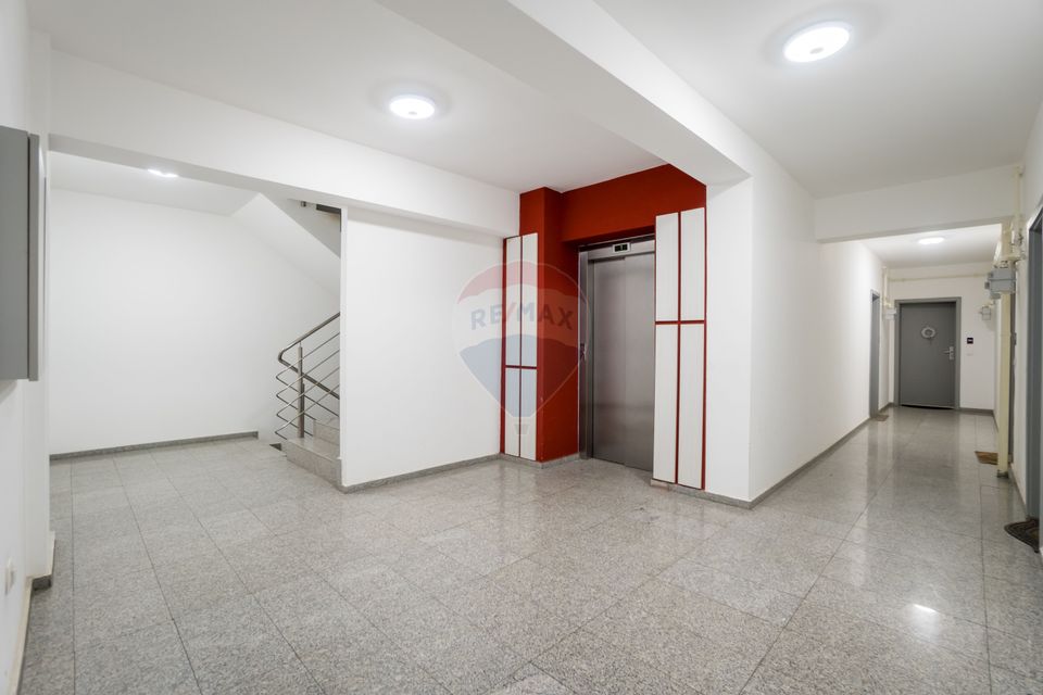 Apartament 3 camere cu 2 locuri de parcare si boxa Coresi