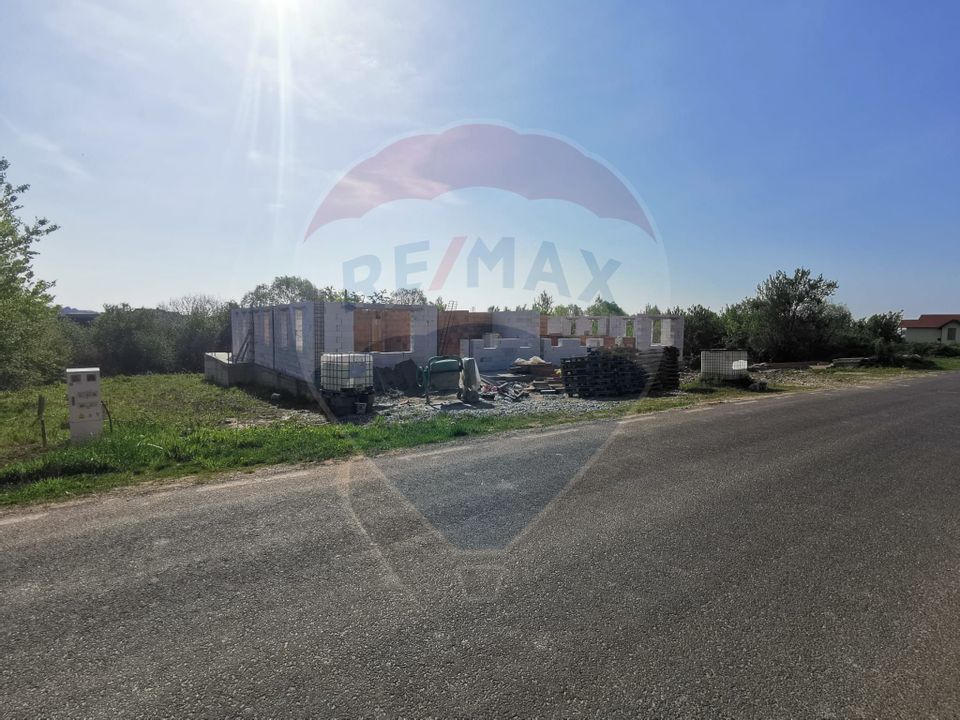 Land 800sqm Tautii-Magheraus / Strada 34