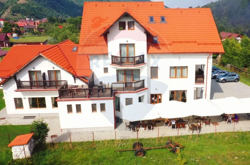 15 room Hotel / Pension for sale
