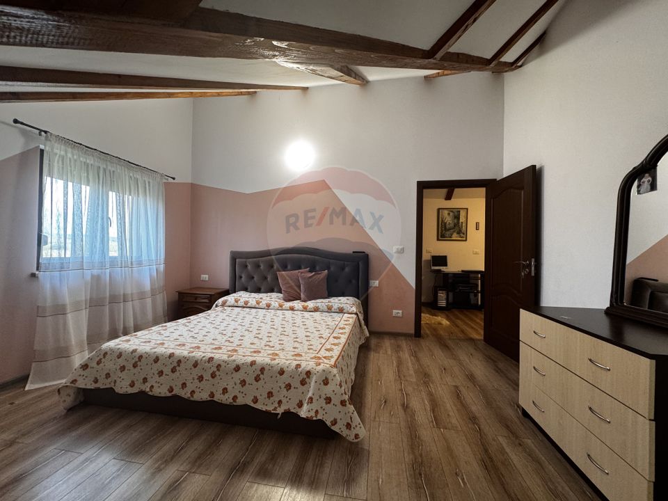 Casă +teren de vanzare in Bacau,  poziție excelentă la E85