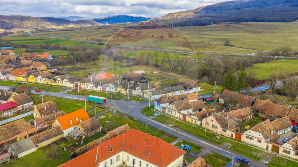 Casă / Vilă cu 7 camere de vânzare