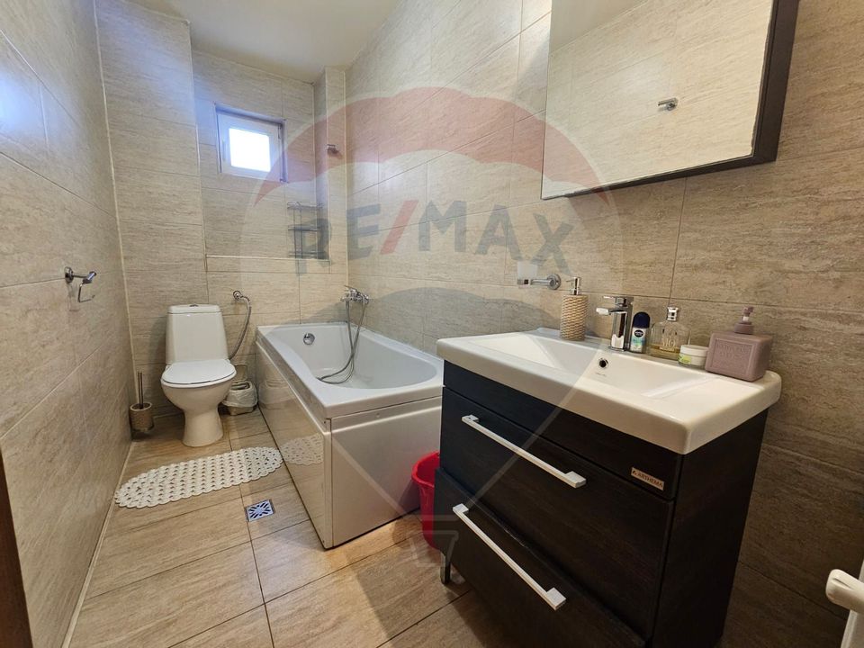 Apartament cu 2 camere de vânzare în zona Energia Baba Novac Constanta