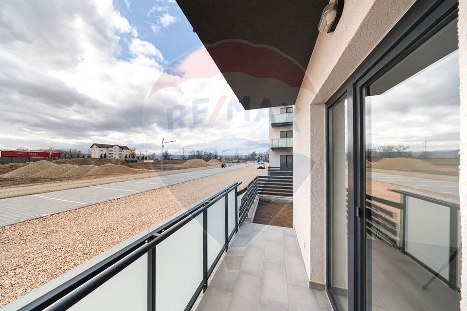 Apartament nou, curte proprie si terasa