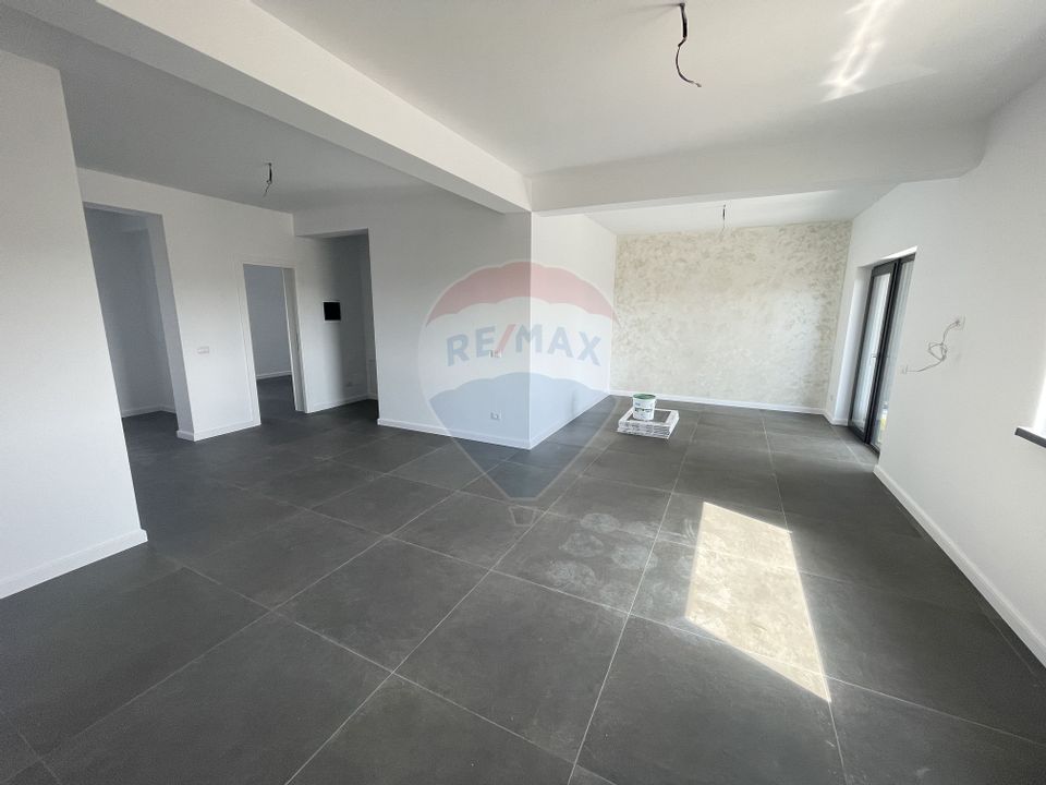 4 room House / Villa for sale, Vest area