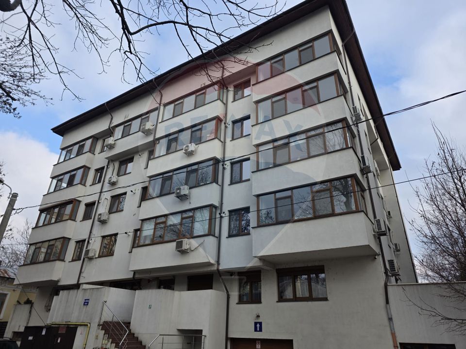 Apartament 3 camere 96 mp plus garaj subteran imobil 2016 Timpuri Noi