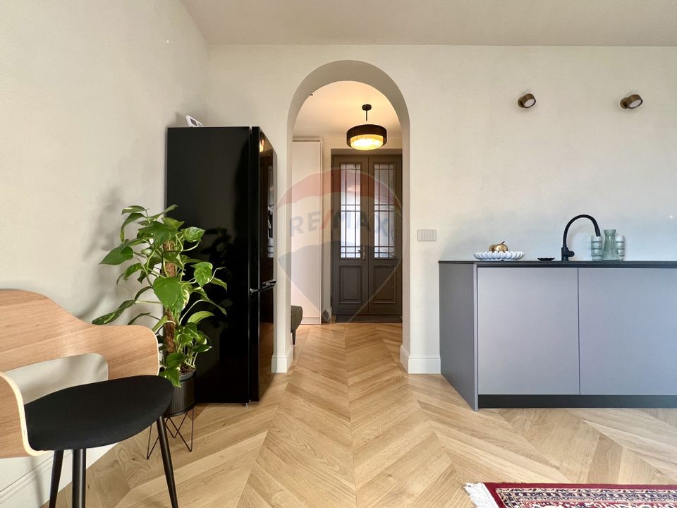 Apartament 3 camere, ultracentral, de inchiriat