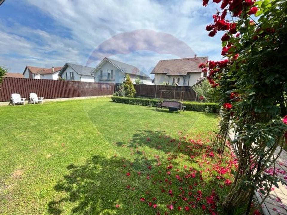 Vilă de închiriat  5 camere str. Gentianei, Sibiu