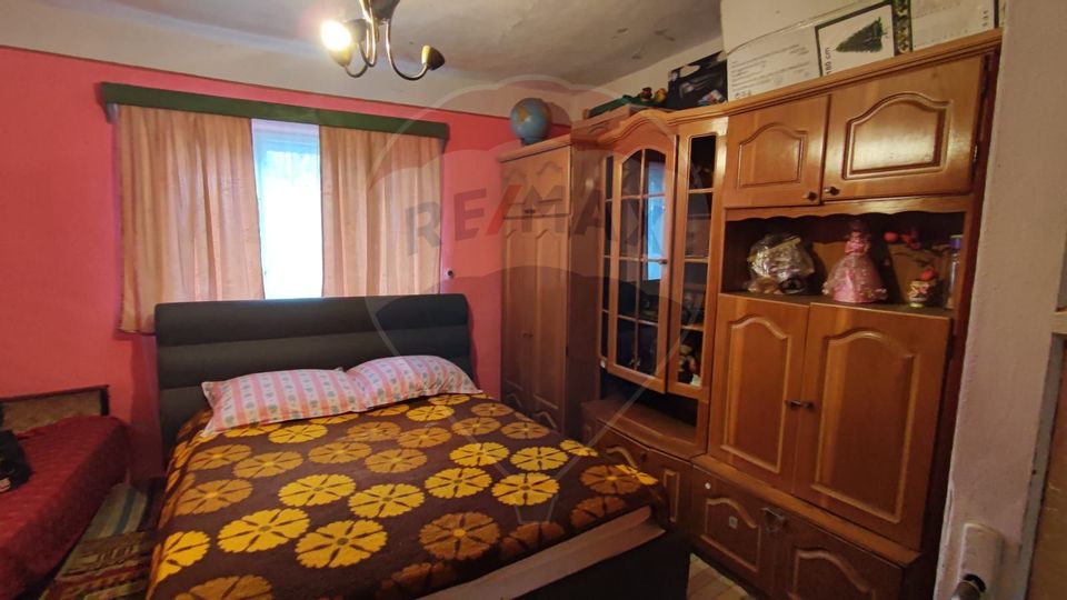 Casă cu 4 camere si teren de vânzare in com. Husasau de Tinca/Fonau