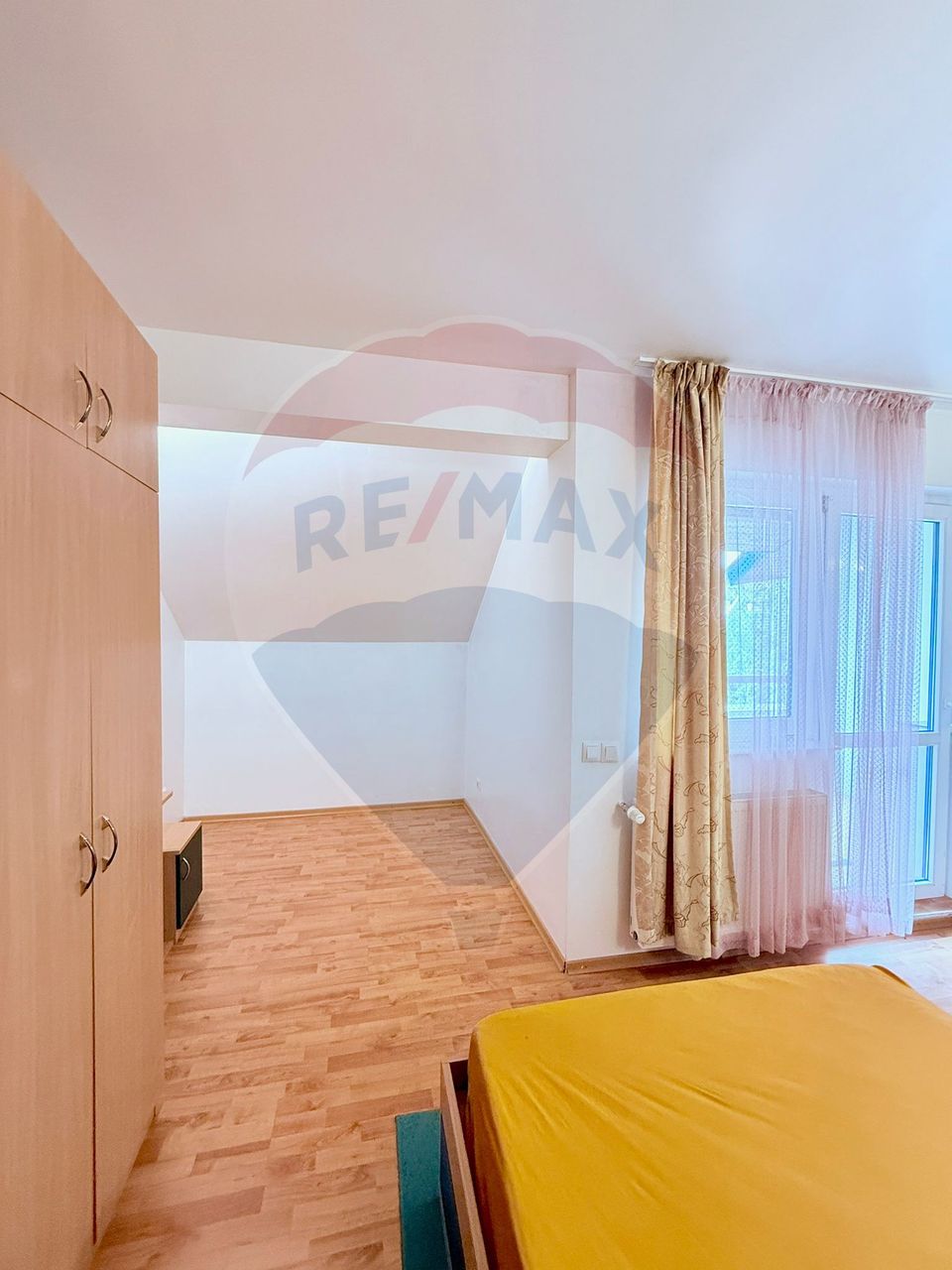 De închiriat duplex cu 4 camere - Șoșeaua Bârnova