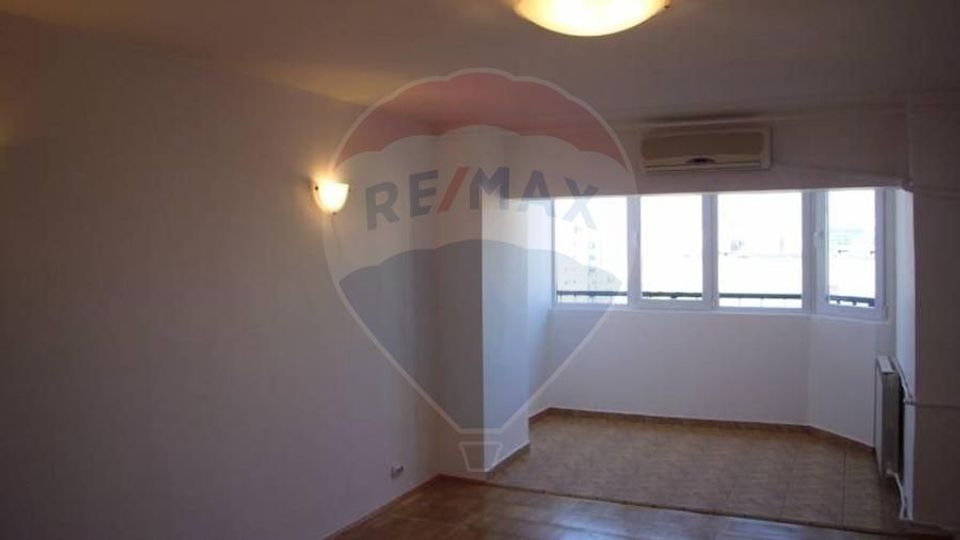 4 room Apartment for rent, Unirii area
