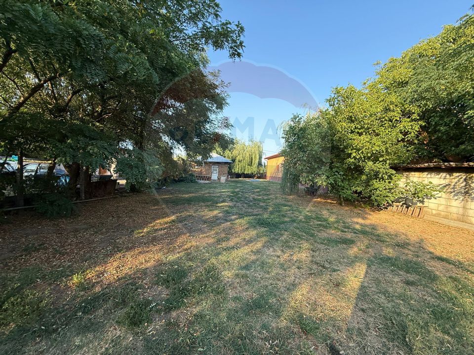 De vânzare Casă / Vilă 5 camere + 5.300 mp teren Slobozia Moara, DB