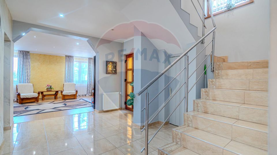 5 room House / Villa for sale