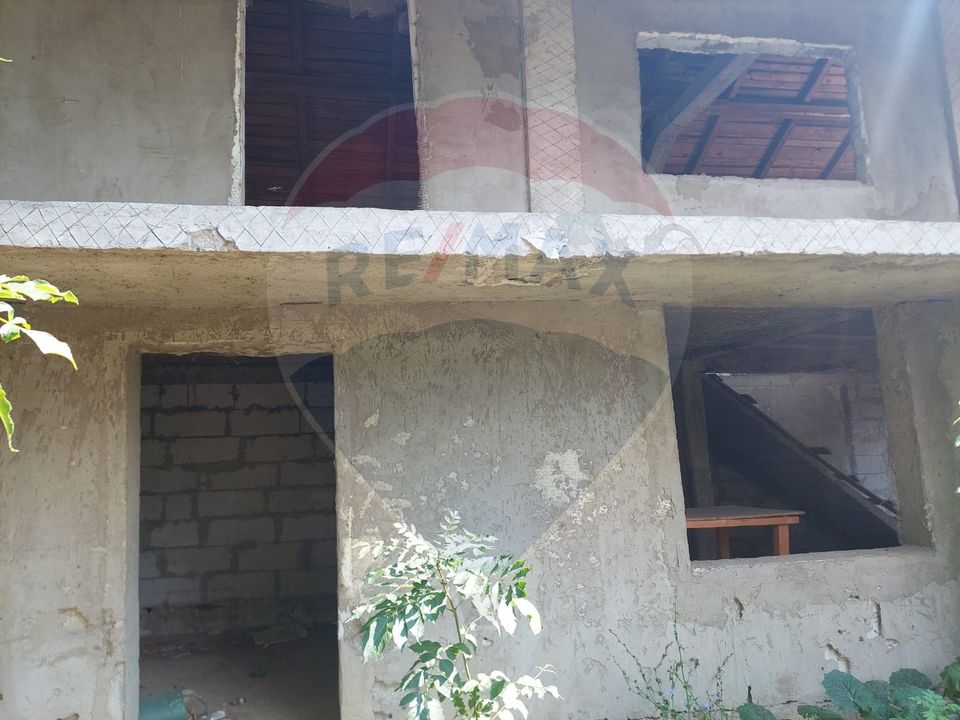 Casa nefinalizata de vanzare in Tisa Silvestri com. Odobesti