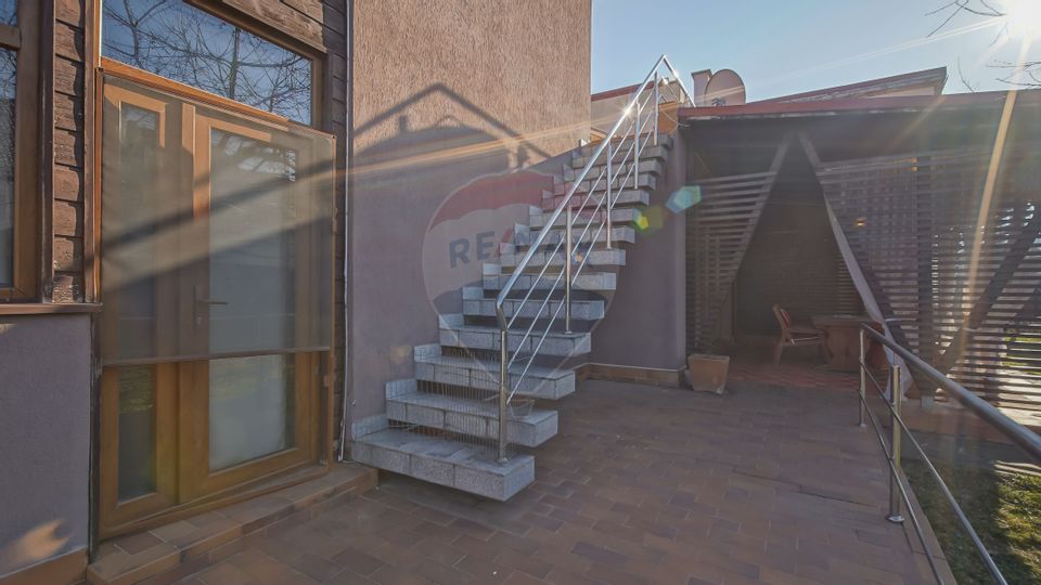 6 room House / Villa for sale