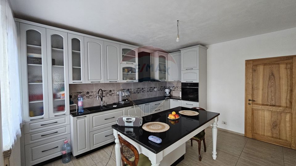 Casă / Vilă de lux, Scheia, Suceava