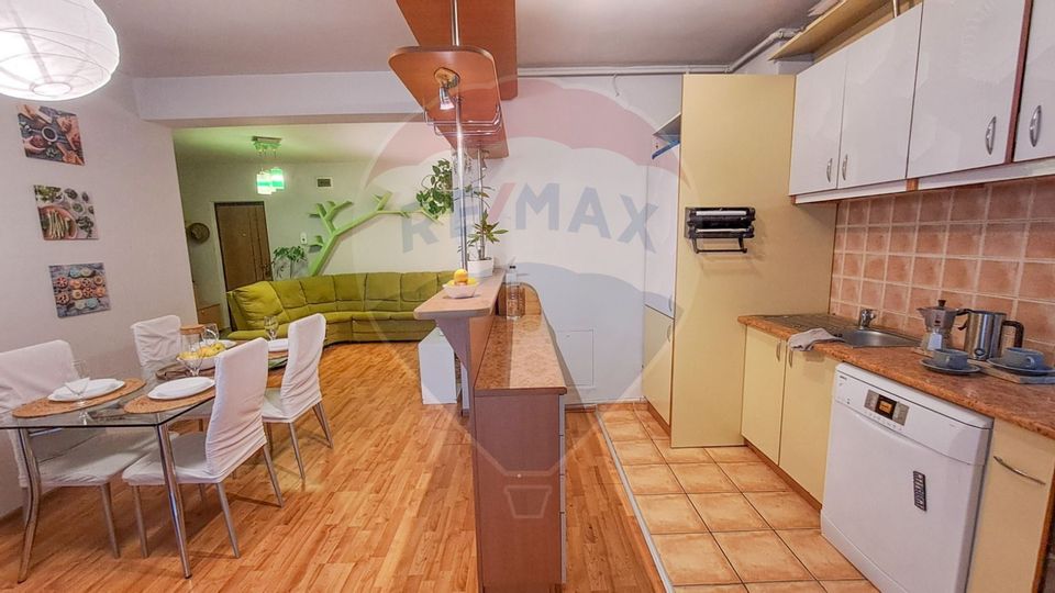 Apartament cu 2 camere de vânzare în zona Buna Ziua