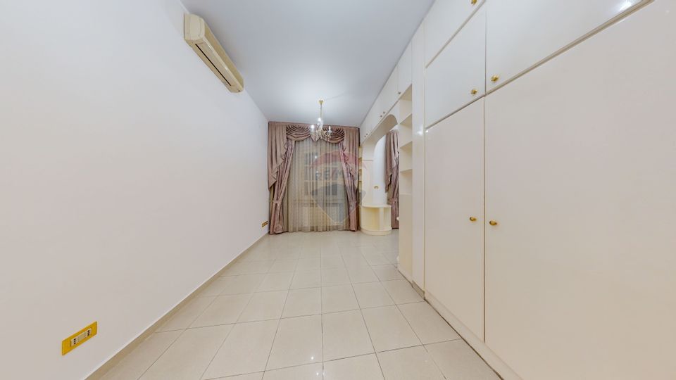 Spatiu deosebit | Destinatie mixta | Locuri parcare | 13 Septembrie