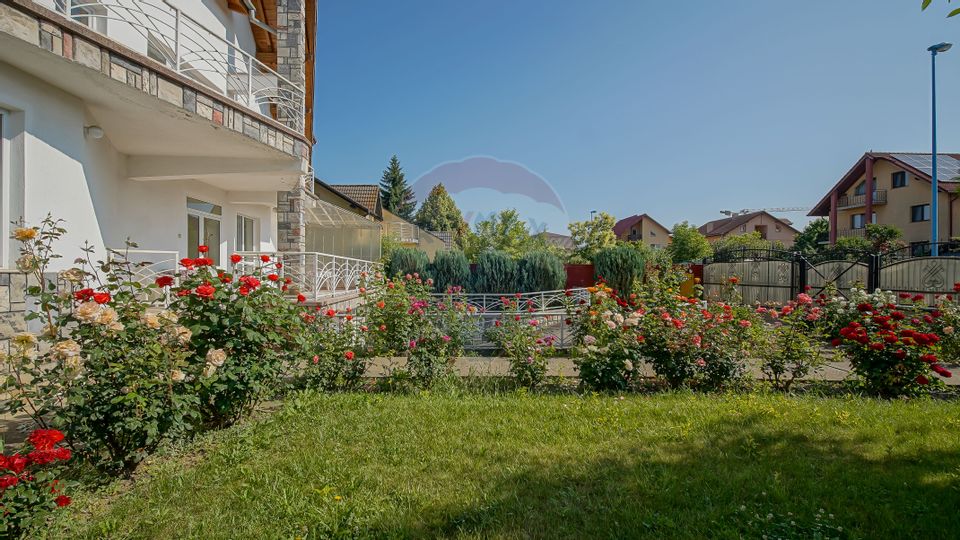 Vila impunatoare, rezidenta cu pretentii, Tractorul, Brasov