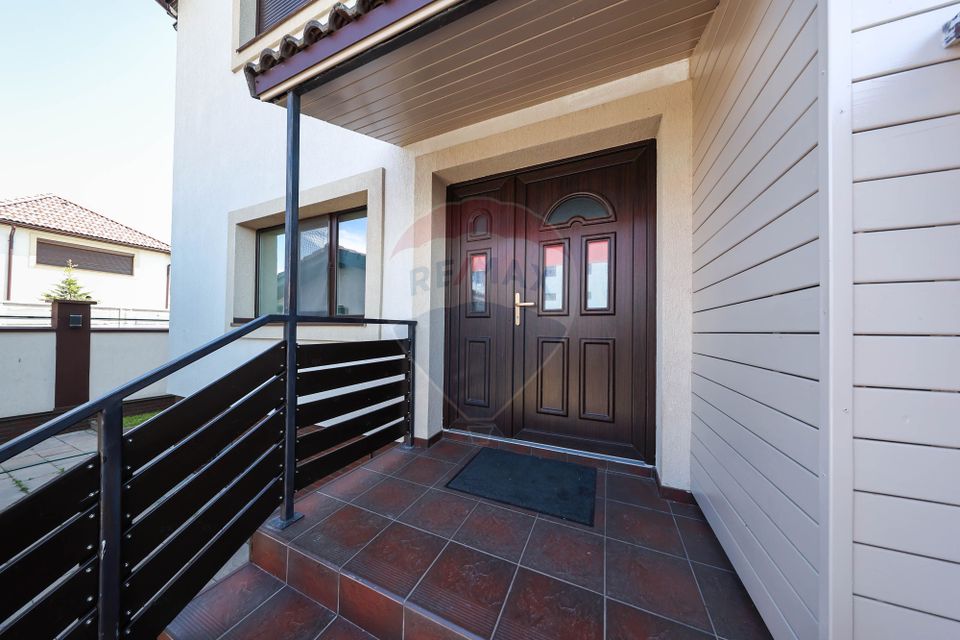 Vilă premium, saune, jacuzzi curte de 1000 mp