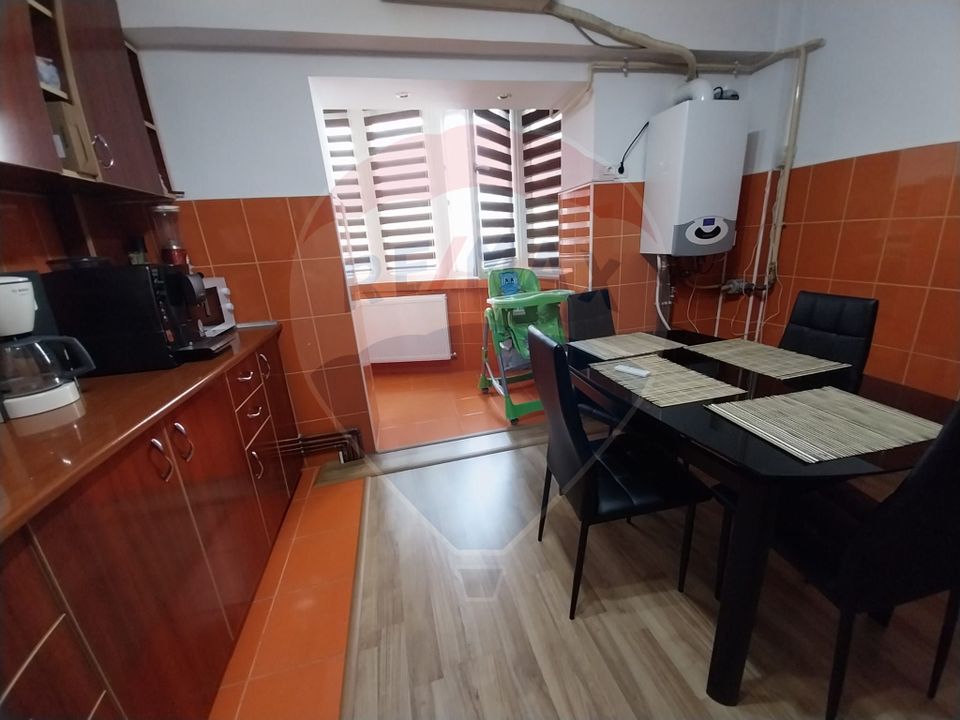Apartament cu 3 camere  Promenada- Calea Severinului-Toporasi