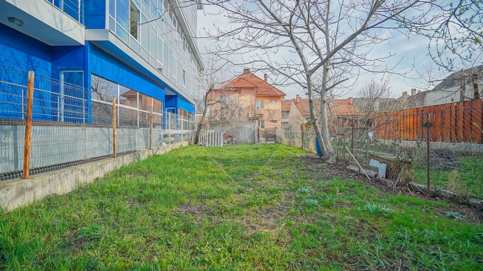 Apartament in vila, de vanzare, în zona Aurel Vlaicu