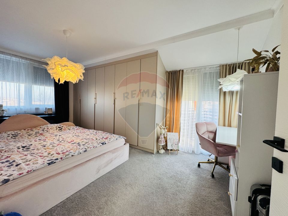 Casă / Vilă 5 camere,piscina Cart.Orizont 2 zona Metropolitana Oradea