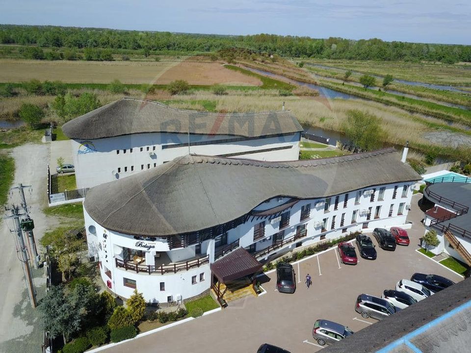 Hotel / Pensiune cu 19 camere de vânzare/zona Murighiol