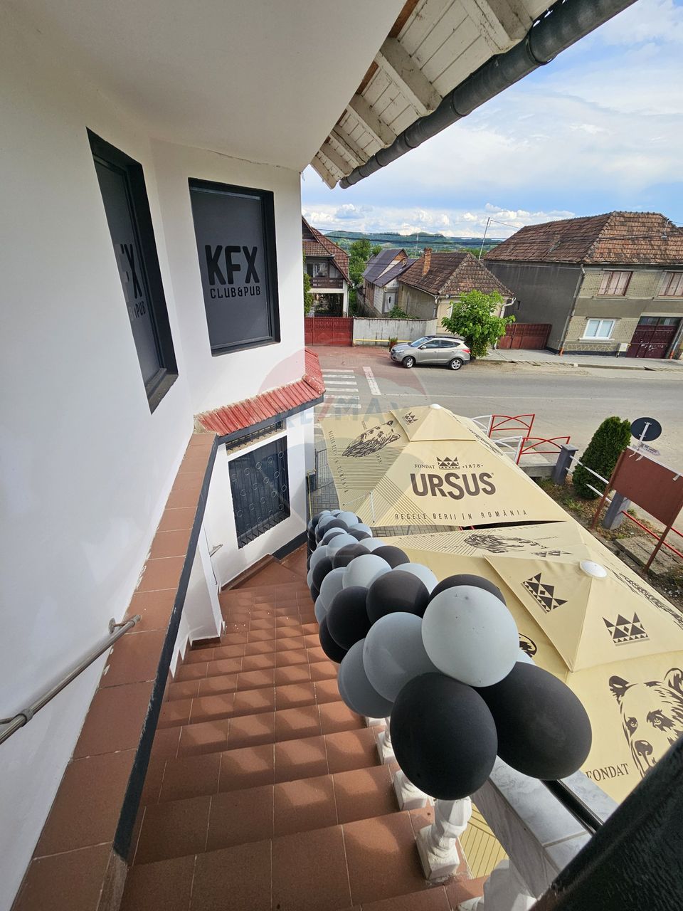 180sq.m Commercial Space for rent