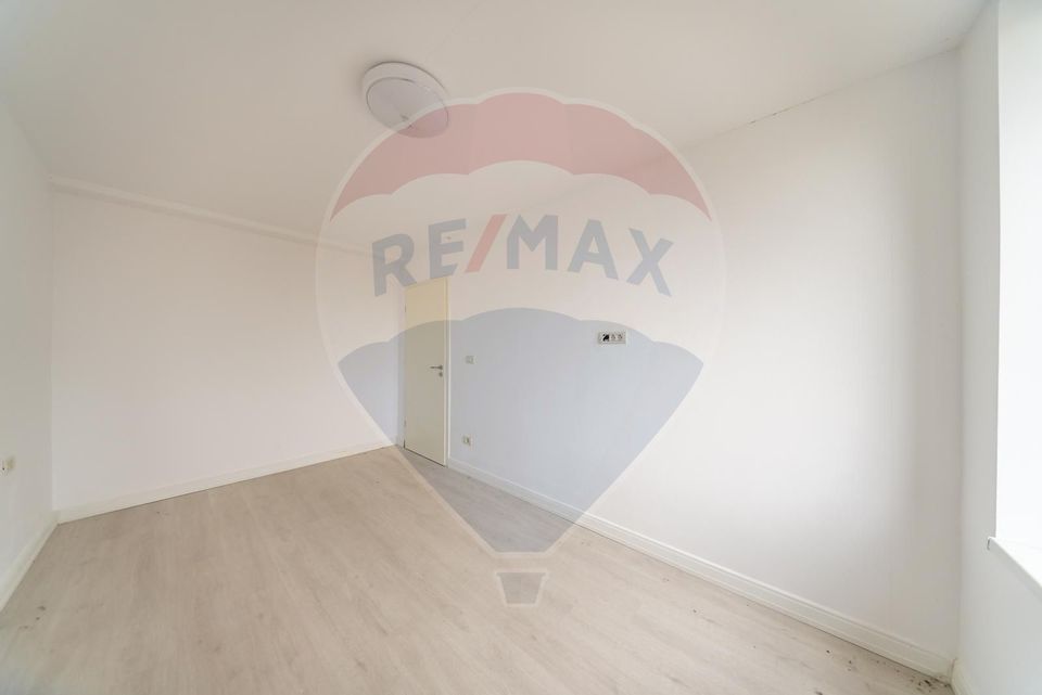Apartament 3 camere intr-un bloc nou in zona Lebada