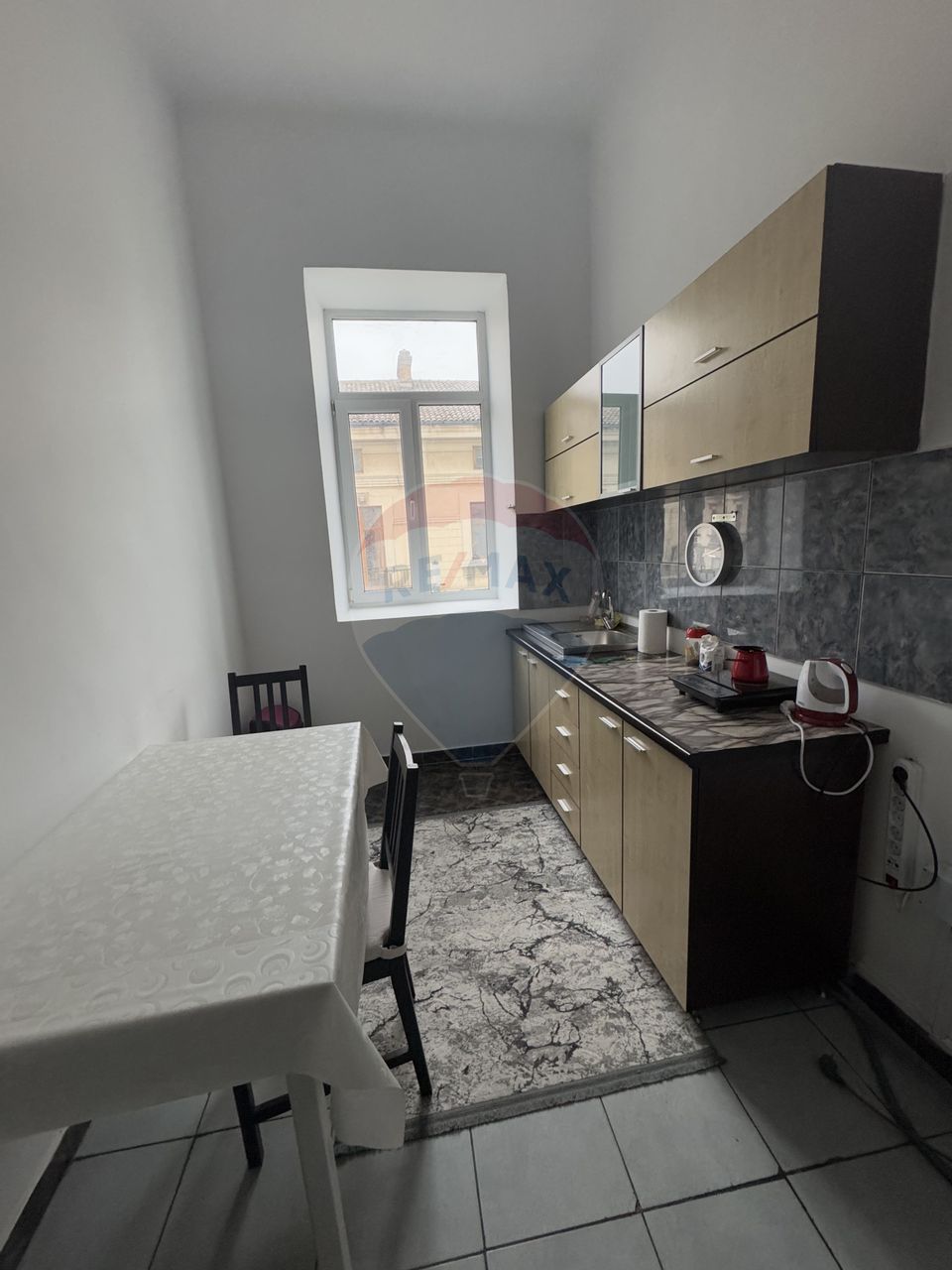 Apartament cu 2 camere de închiriat în zona Ultracentral