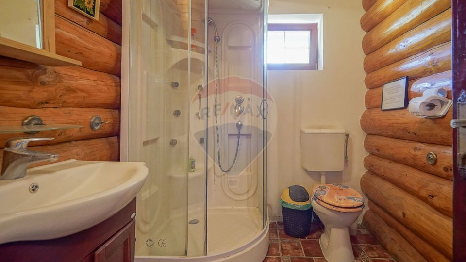 8 room House / Villa for sale