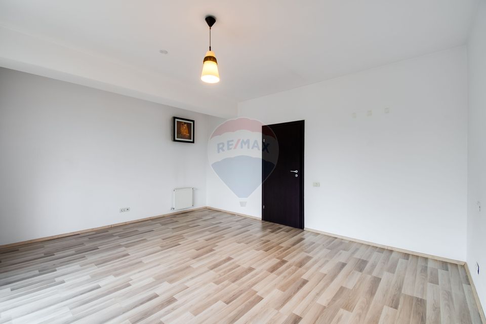 Apartament cu 3 camere zona Jiului , tip duplex- Piata Presei