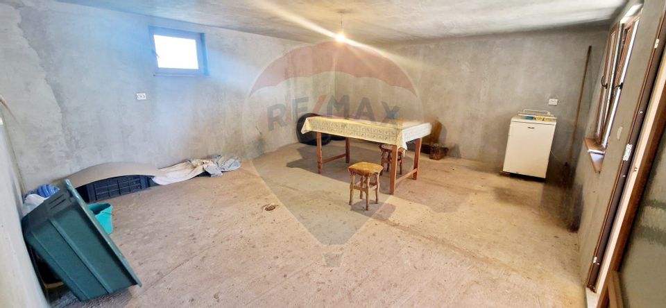 4 room House / Villa for sale