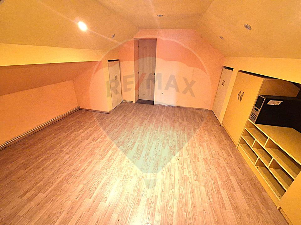 6 room House / Villa for sale, Serbanesti area