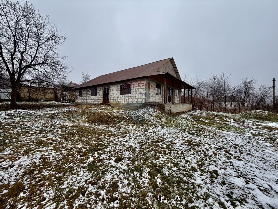 5 room House / Villa for sale